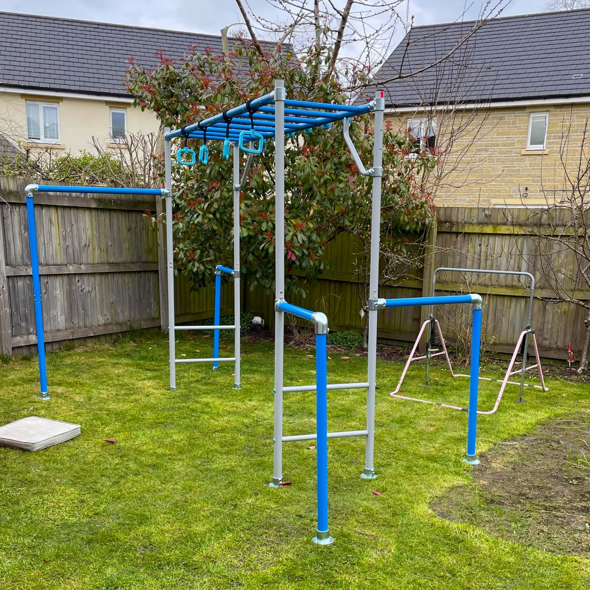 See The Medium in Real Gardens